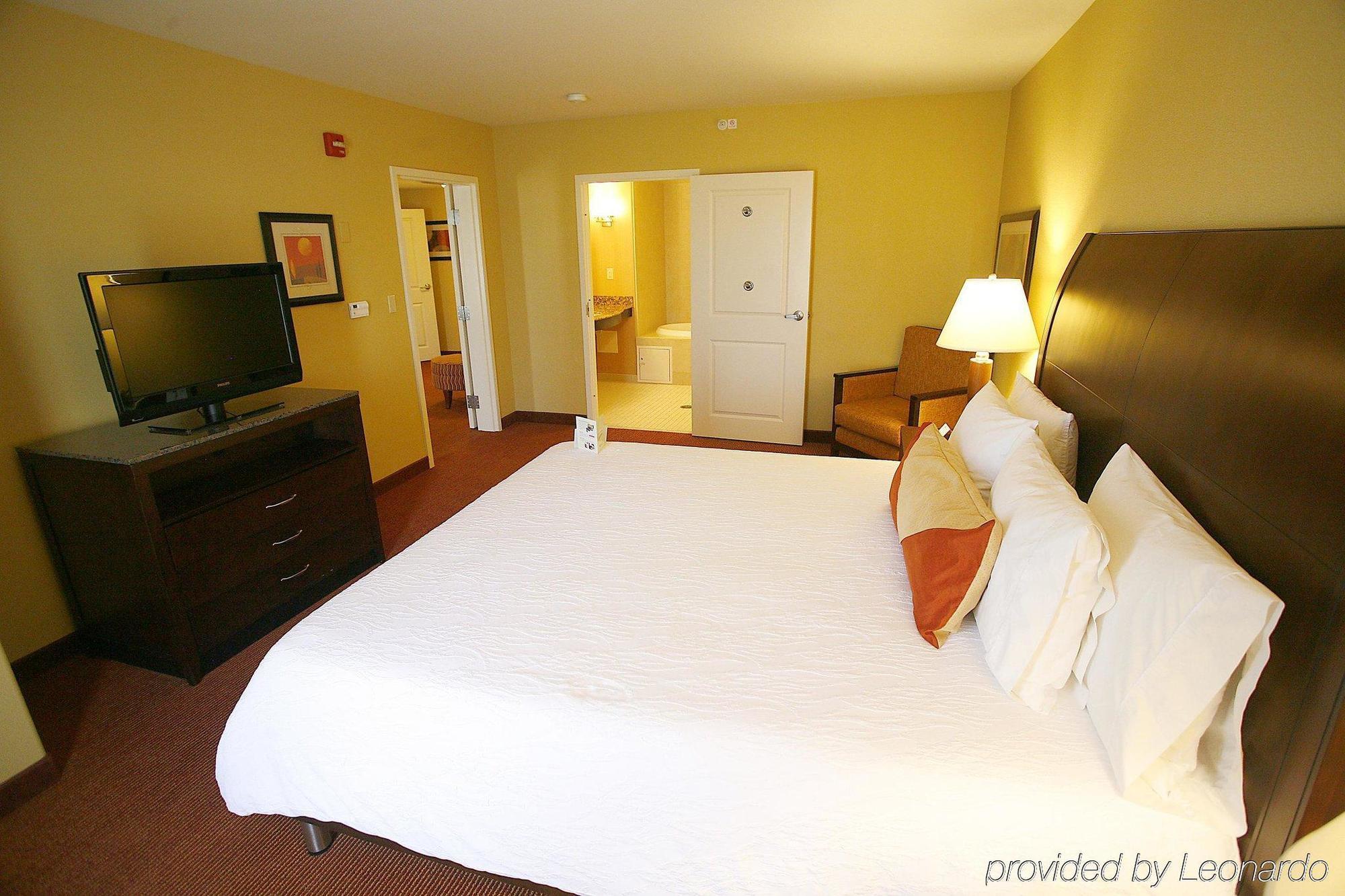 Hilton Garden Inn Fontana Habitación foto